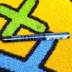 Maybelline New York brand new 24h eye shadow